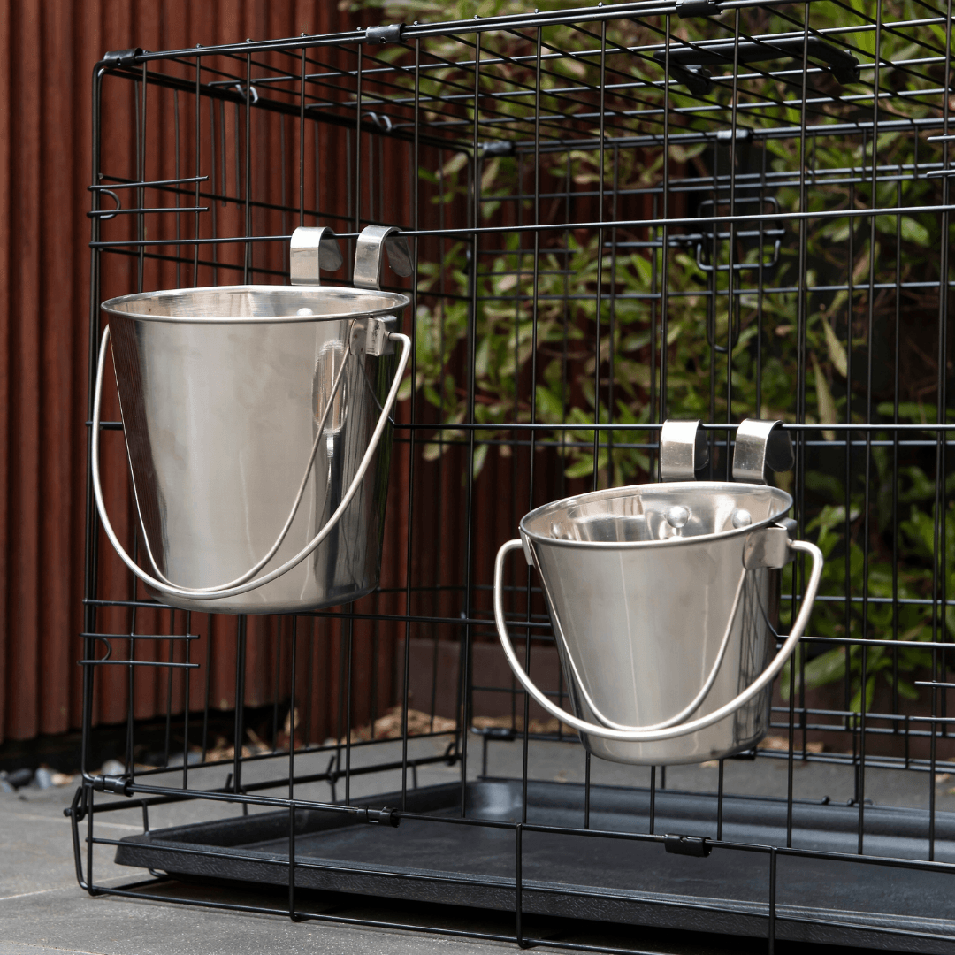 2 x 946ml Stainless Steel Pet Parrot Feeder Dog Cat Bowl Water Bowls Flat Sided Bucket with Riveted Hooks